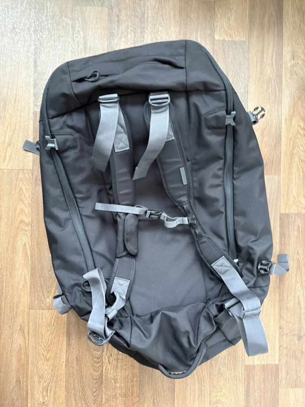 Burton Multipath 90L Large Duffel Bag